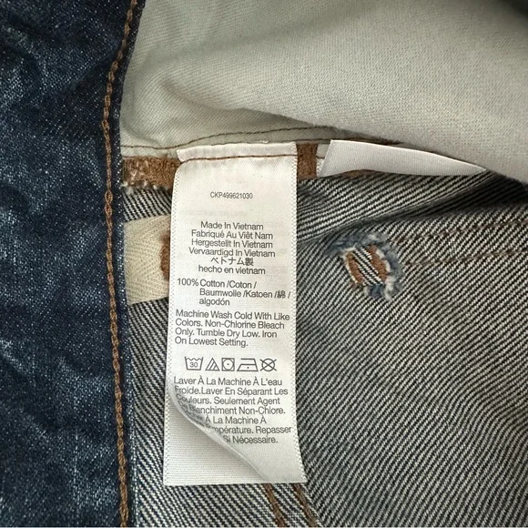 Madewell Darted Barrel Leg Jean in Danver Wash - Picture 5 of 9